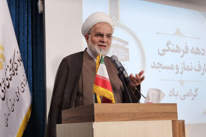 پورذهبی: آزادگان درس امید، صبر و استقامت به جامعه آموختند