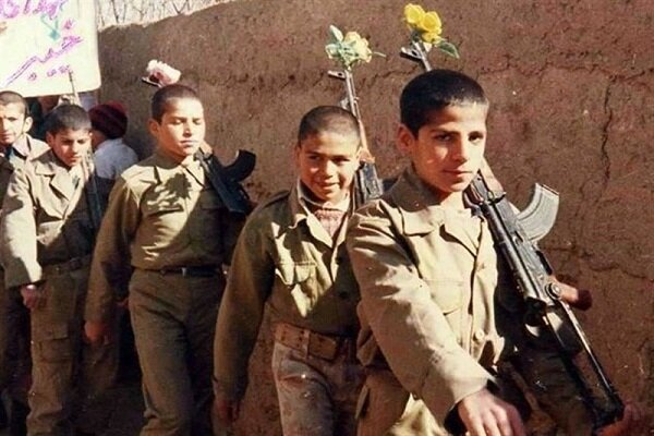 چه کسی گفته است قهرمانها فقط در خط مقدم ساخته میشوند؟ چه کسی گفته است قهرمانها فقط در خط مقدم ساخته میشوند؟