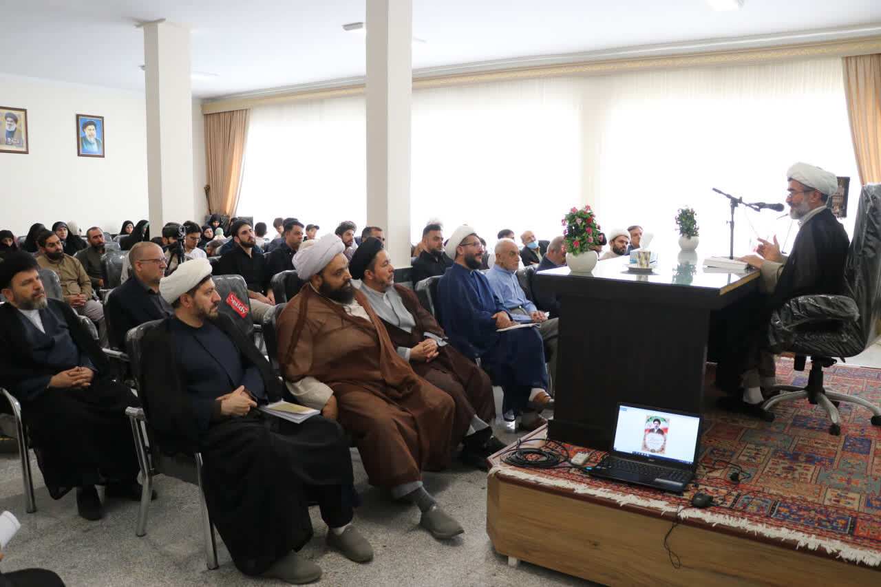 خضرلو: طلبهها باید با علم و تهذیب پرچمدار تمدن اسلامی باشند
