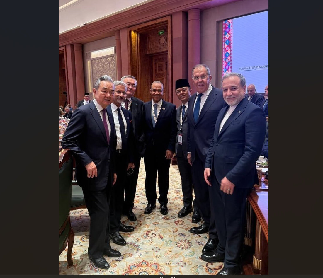 Iranian top diplomat's consultations go beyond BRICS