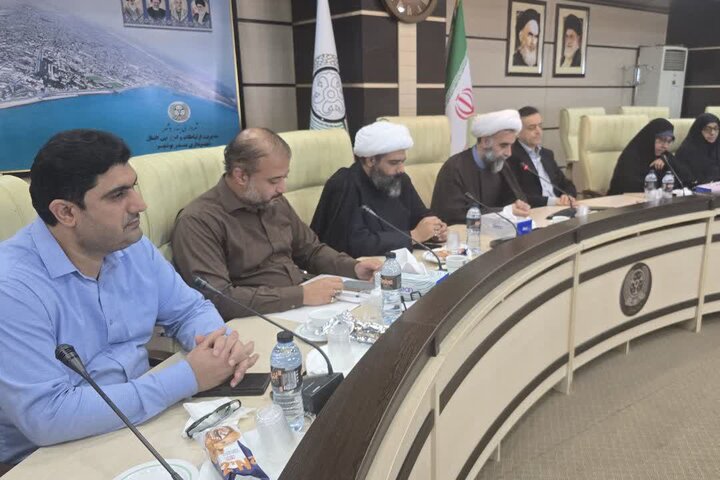 رئیس شورای شهر بوشهر: حضور مردم در میدان ضامن عبور از فتنه‌ها است