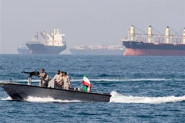 هيئة إدارة الممر المائي في الخليج الفارسي تدعو الى الامتناع عن تقديم خدمات للسفن المخالفة