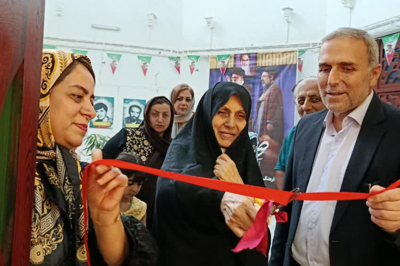 نمایشگاه تخصصی نقاشی در بهشهر برپا شد نمایشگاه تخصصی نقاشی در بهشهر برپا شد