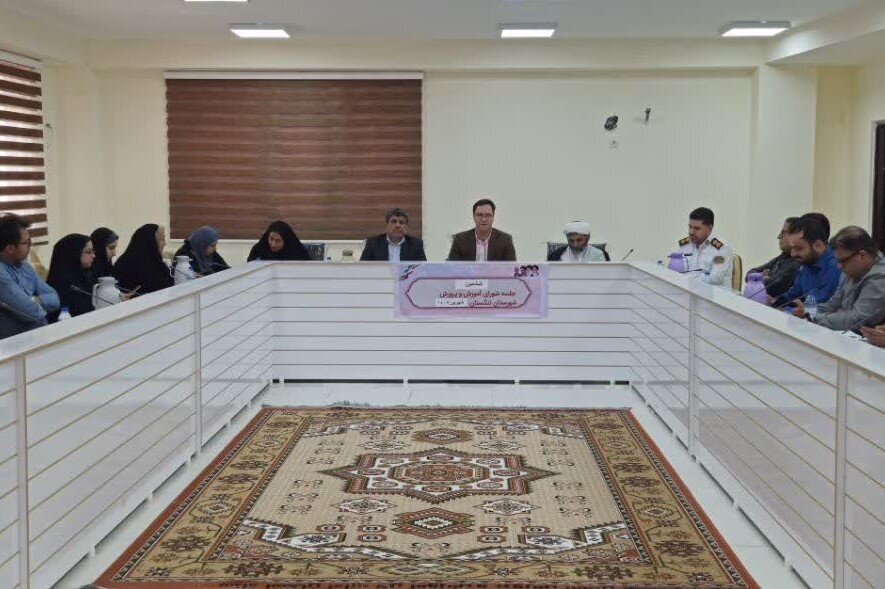 فرماندار تنگستان: مدارس برای آغاز سال تحصیلی آماده  شوند