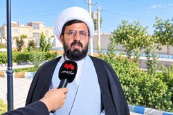 امام جمعه زهک: مردم نباید با ناامیدی دفاتر مسئولان را ترک کنند