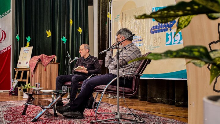 کتاب «پرواز دستهجمعی پرندهها» در فرهنگسرای گلستان رونمایی شد