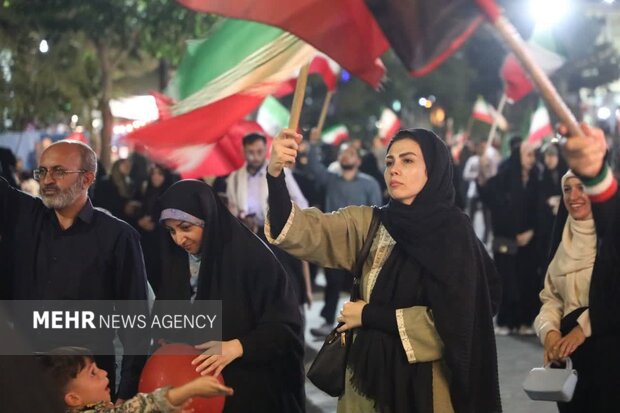 ۲۰۰ شب زیر پرچم ایستادگی؛ یک میدان و مردمی که همچنان ایستادهاند