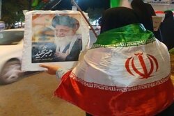 تجمعات مردمی اسفراین در میدان امام خمینی(ره) به شب دویست و چهارم رسید