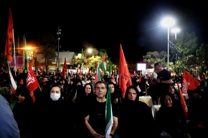 ۲۰۰ شب ایستادگی؛میدان شهدای اراک تبلور پیوند نسلها درسایه پرچم ایران
