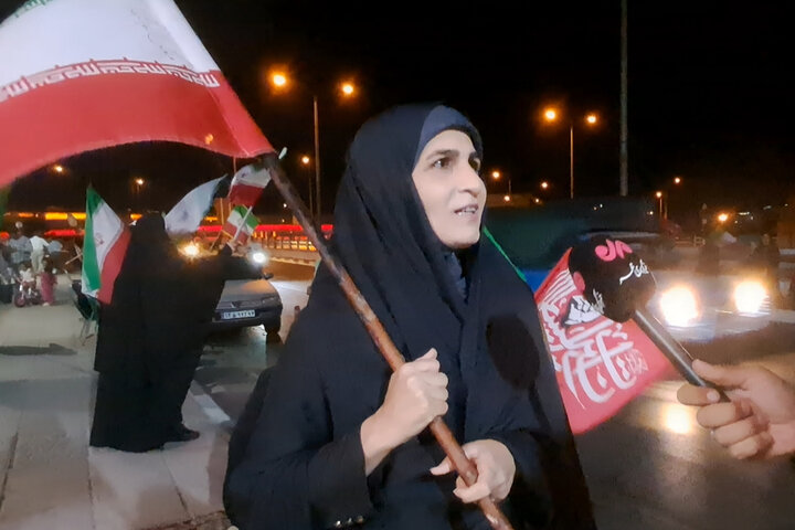 ۲۰۰ شب و یک پرچم؛ شیراز ایستاده پای وطن چون سروی استوار