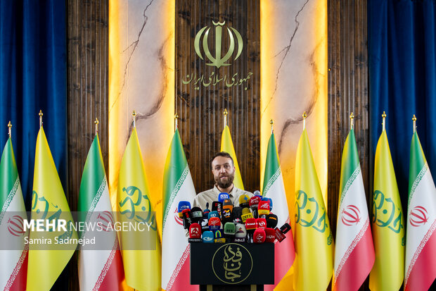 نشست خبری آموزش و ساماندهی گردانهای جانفدا نشست خبری آموزش و ساماندهی گردانهای جانفدا
