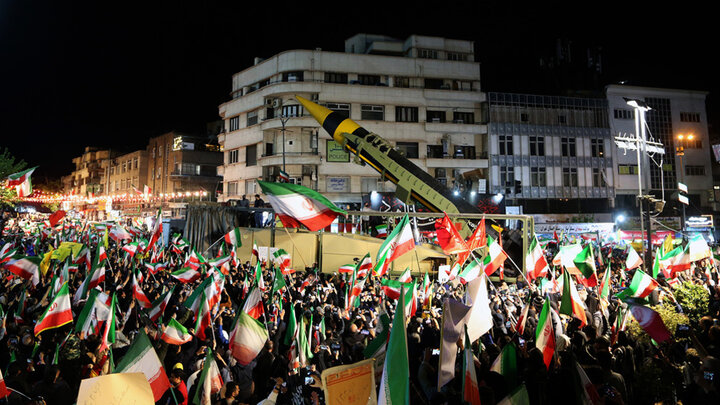 Gen. Shekarchi hails 200 nights of nationwide demonstration
