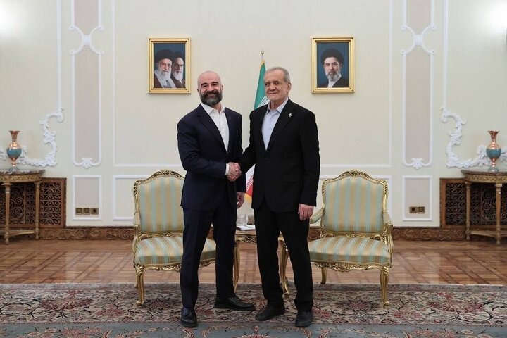 بافڵ چاوی بە سەرۆک کۆماری ئێران کەوت