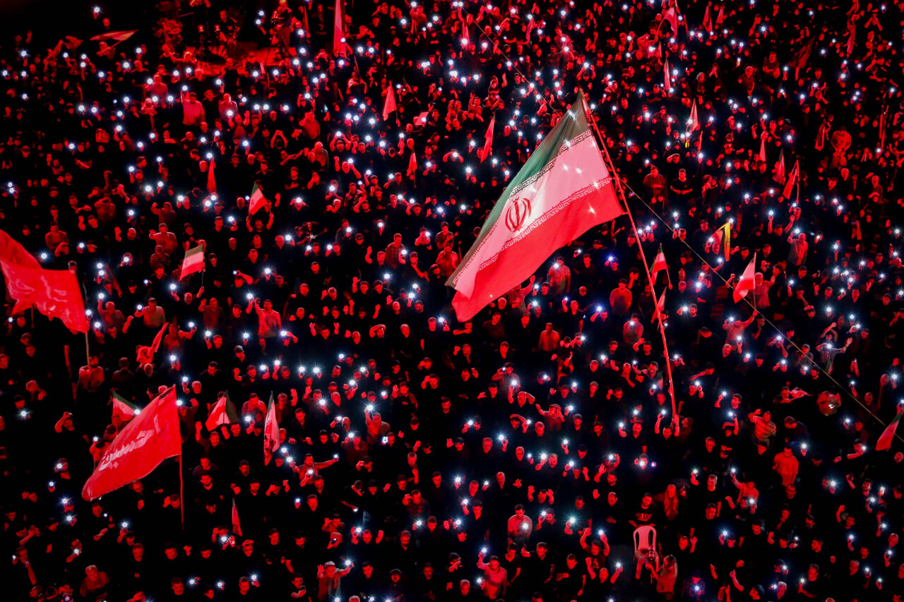 200 nights, one flag