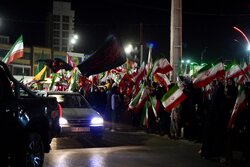 حماسه ۲۲۴ مردم مبعوث شده در میدان آزادی کرمان
