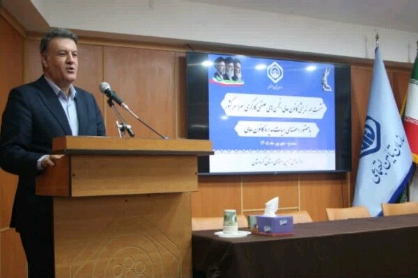 پناه: تشکل‌های کارگری باید در تصمیم‌سازی‌های اقتصادی نقش‌آفرین باشند