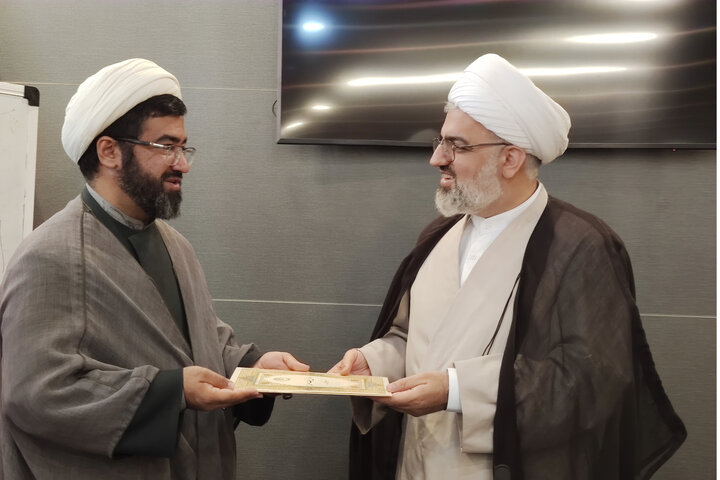 دبیر مجمع رؤسای کارگروه‌های تخصصی قرآنی فارس منصوب شد