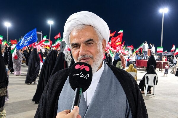 شکست گرما و شرجی در برابر اراده مردم؛ خیابان در هرمزگان خالی نمی‌شود