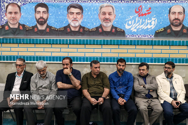 گرامیداشت سردار <a href='https://sayeb.ir/tag/%d8%b1%d8%b6%d8%a7-%d8%b3%d8%b1%d8%a7%d8%ac'></div>رضا سراج</a>