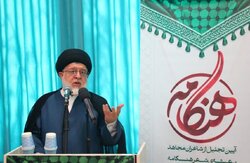 موسوی: شاعران و هنرمندان باید پرچمدار وحدت و انسجام ملی باشد
