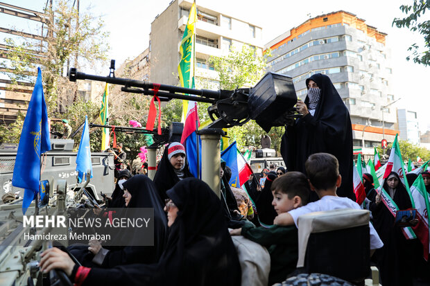 رزمایش جان‌فدایان ایران