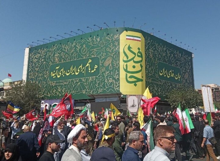 “Sacrifice for Iran” (Janfada-e-Iran) parade in Tehran