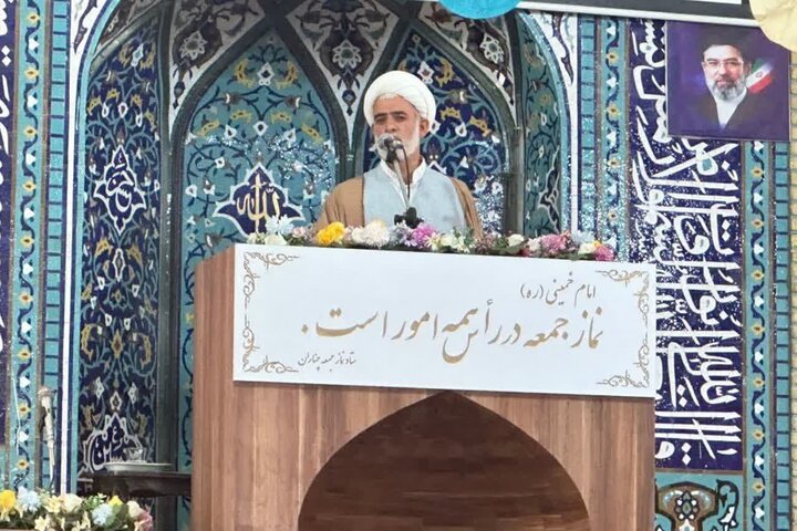 ایمان همراه با تقوا جامعه را به سعادت و رونق اقتصادی می‌رساند