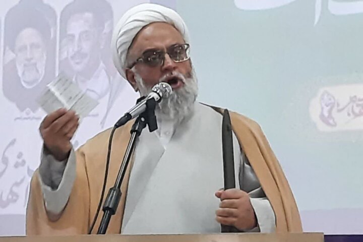 فرهنگ شیعه بر اساس ایستادگی در برابر ظلم و دفاع از حق شکل گرفته است