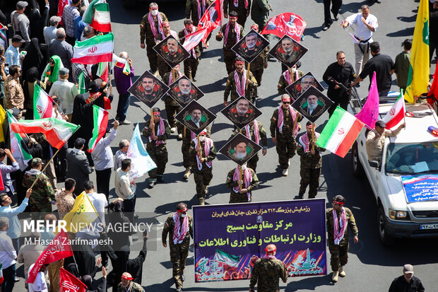رزمایش جان‌فدایان ایران