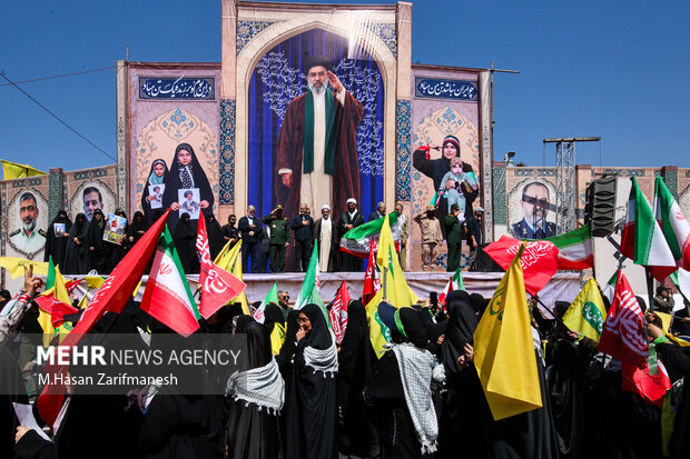 رزمایش جان‌فدایان ایران