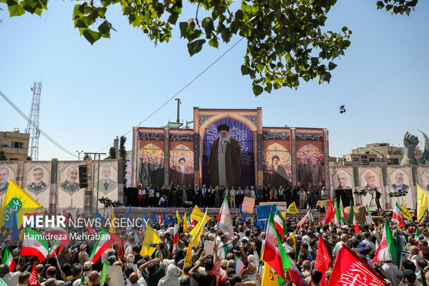 رزمایش جان‌فدایان ایران