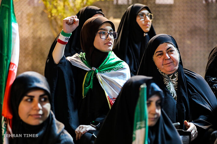 Tehran: 200th Night of Public Gatherings at Enghelab Square