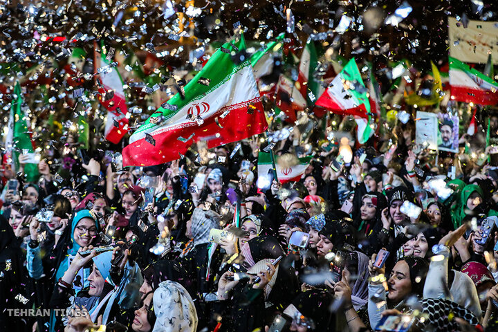 Tehran: 200th Night of Public Gatherings at Enghelab Square