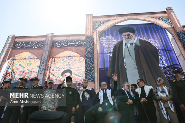 رزمایش جان‌فدایان ایران