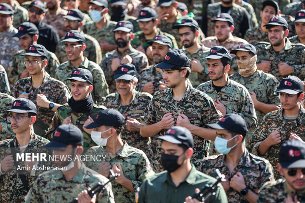 رزمایش جان‌فدایان ایران