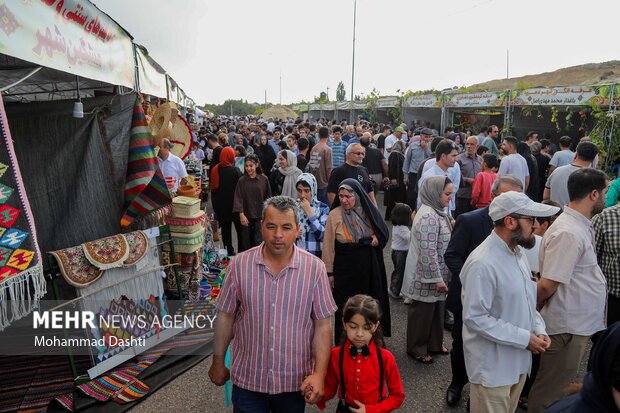 جشنواره ملی انگور مشگین‌شهر