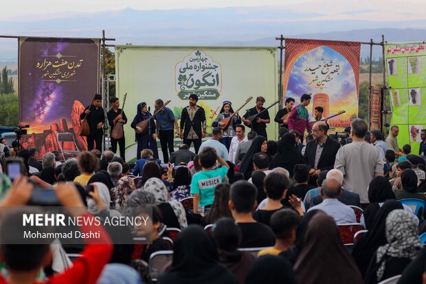 جشنواره ملی انگور مشگین‌شهر