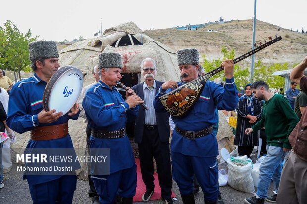 جشنواره ملی انگور مشگین‌شهر