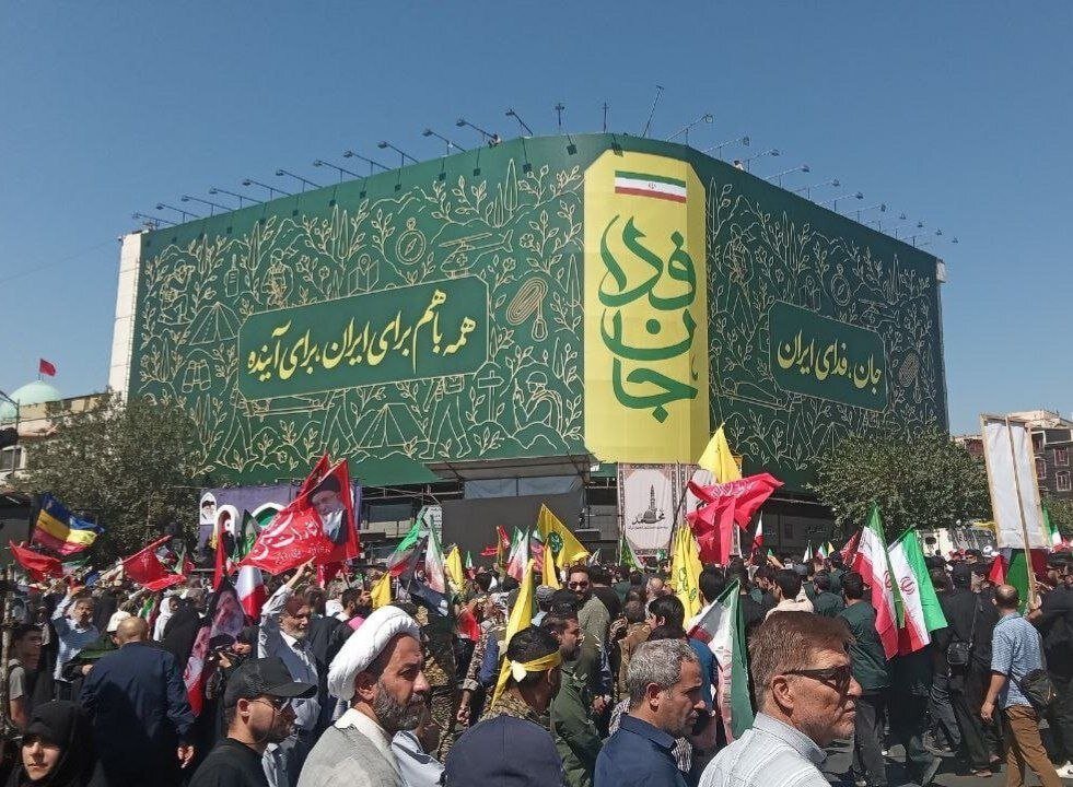 “Sacrifice for Iran” (Janfada-e-Iran) parade in Tehran