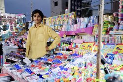حال و هوای بازار زاهدان در آستانه سال تحصیلی جدید