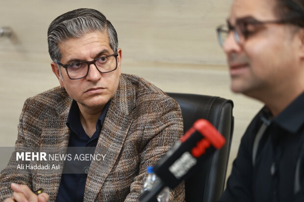 نشست بررسی ابعاد اعتراف علنی رئیس جمهور آمریکا به حمایت از تروریسم و تجزیه ایران