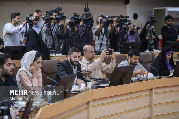 <a href='https://sayeb.ir/tag/%d9%86%d8%b4%d8%b3%d8%aa-%d8%ae%d8%a8%d8%b1%db%8c'></div>نشست خبری</a> سخنگوی <a href='https://sayeb.ir/tag/%d9%88%d8%b2%d8%a7%d8%b1%d8%aa-%da%a9%d8%b4%d9%88%d8%b1'>وزارت کشور</a>