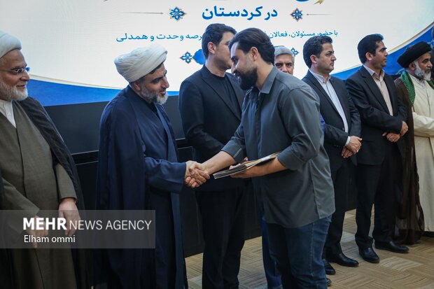 تجلیل از عوامل و دست‌اندرکاران مهمانی امت احمد در کردستان