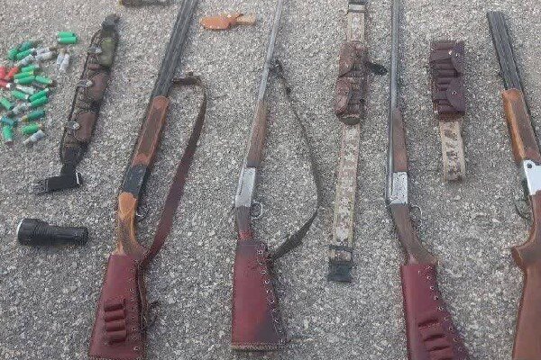 شیرمحمدپور: اکیپ ۴ نفره مسلح شکارچی در ثلاث دستگیر شد