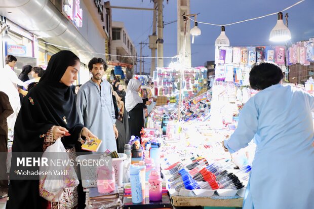 حال و هوای بازار زاهدان در آستانه سال تحصیلی جدید