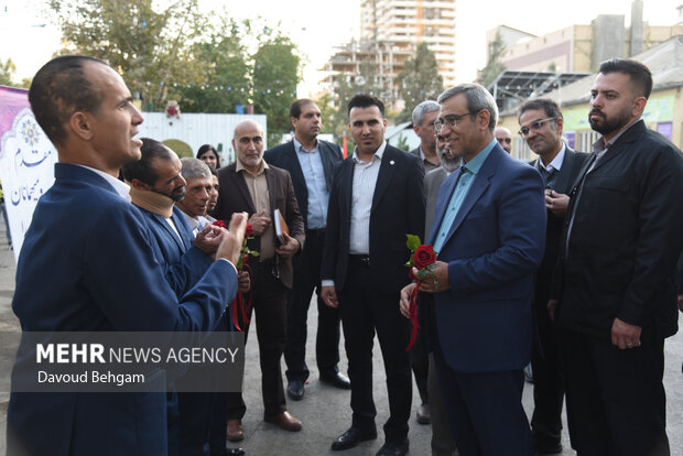 اهدا ۳۰۰ دستگاه ویلچیر به توانخواهان بهزیستی خراسان رضوی