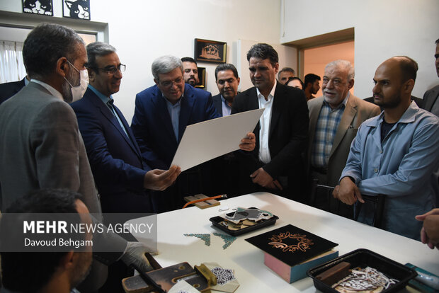 اهدا ۳۰۰ دستگاه ویلچیر به توانخواهان بهزیستی خراسان رضوی
