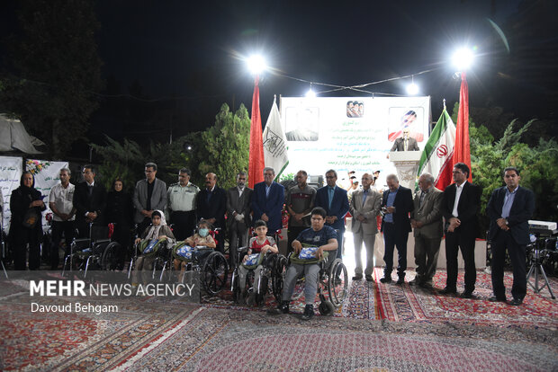 اهدا ۳۰۰ دستگاه ویلچیر به توانخواهان بهزیستی خراسان رضوی