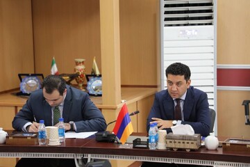 Armenia eyes boosting coop. btw Tehran-Yerevan in rail, trade