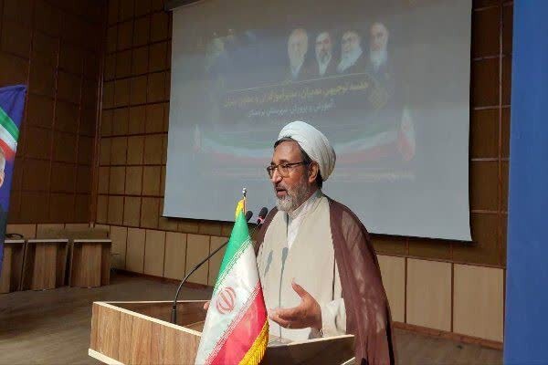 امام جمعه بردسکن: مدیران مدارس باید هنر مدیریت و سعه‌صدر داشته باشند